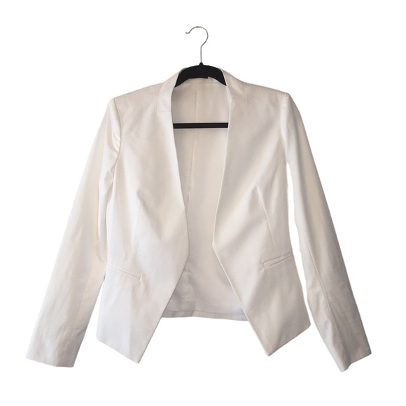 Theory Jackets & Blazers - Theory Blazer with Shoulder Pads White Sz 6